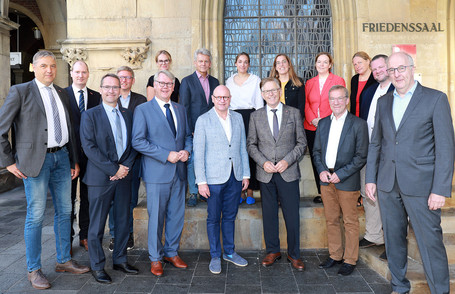 Gruppenbild Spitzentreffen von HWK und Stadtverwaltung