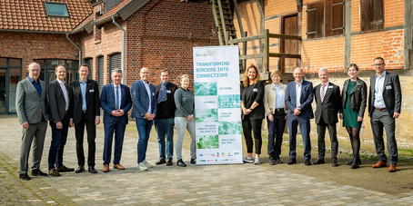 Gruppenbild Tech.Land: zirkulär  über Grenzen hinweg